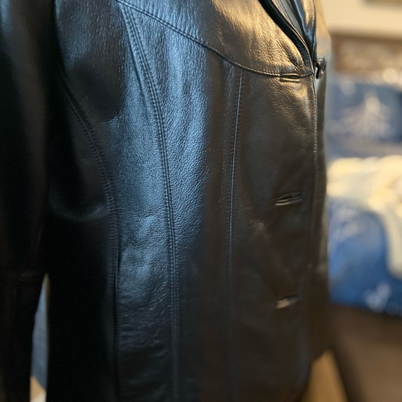 Black genuine leather blazer style button front jacket - Picture 3 of 9